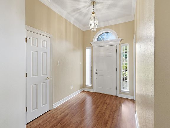 5th image of 345 Bunker Dr
