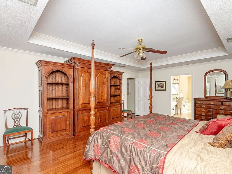 10315 Crescent Ridge Dr — Photo 15