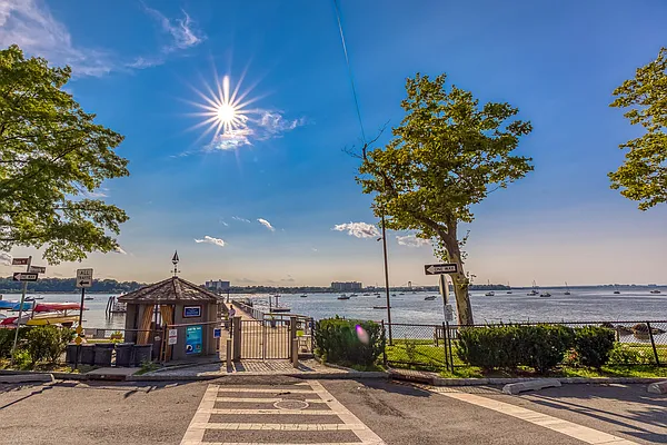 Sold by Century 21 American Homes | media 28