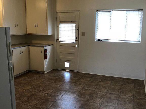 2nd image of 500 Princeton Dr SE APT 4