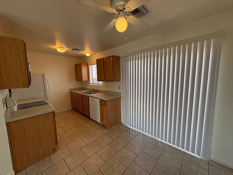 247 S Cherry Ave #2 — Photo 1