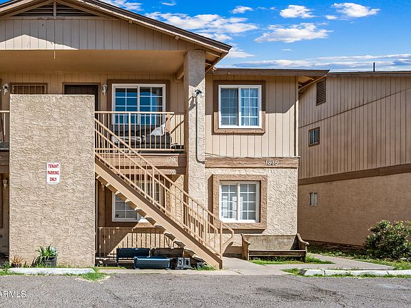 2nd image of 1815 N Spring APT 102