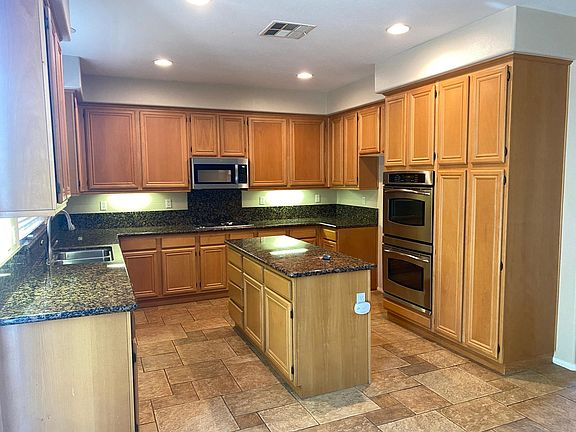 5th image of 37461 Lumiere Ave