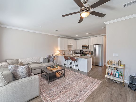 2nd image of 1802 Stable Ln #B2