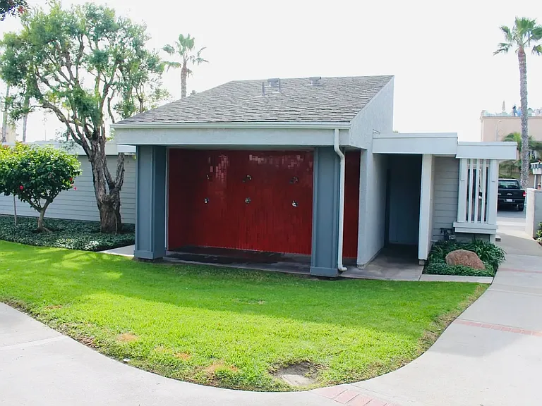 16972 Pacific Coast Hwy #104 — Photo 21