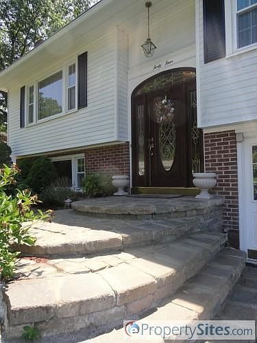 1st image of 44 Vespa Ln