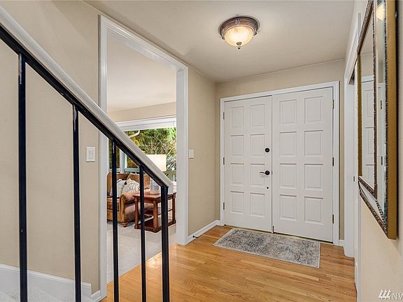 5th image of 19505 200th Ave NE