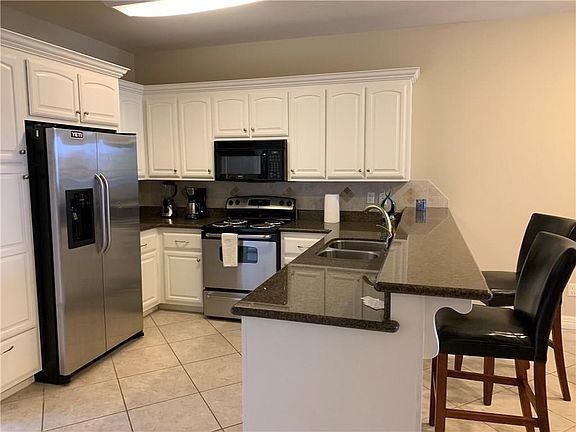 2nd image of 109 W Cora Lee Dr