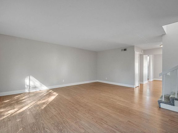 2nd image of 701 Woodside Ln E Unit 1