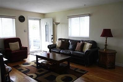 3rd image of 3104 Sutton Ave