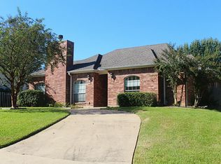 2704 Victory Ln, Brenham, TX 77833