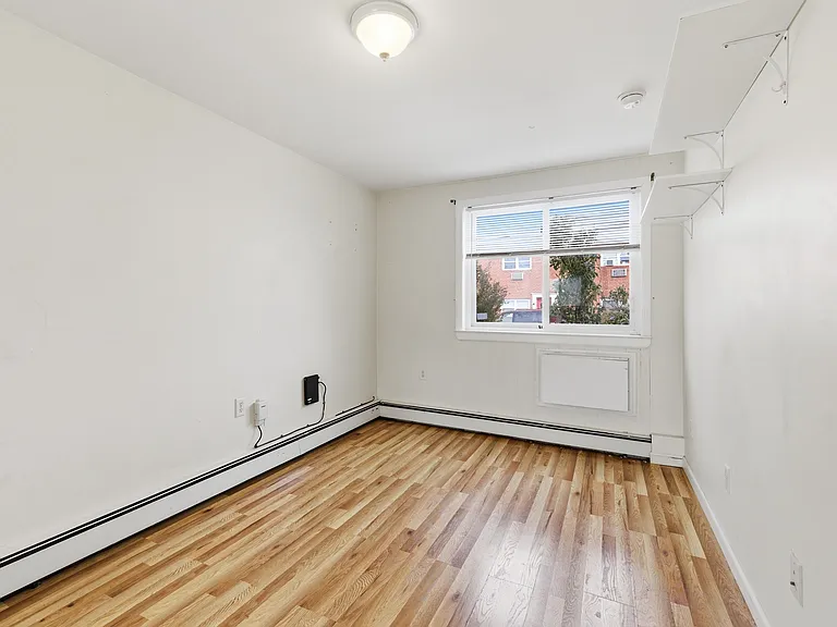 2420 Bennett Ave #1C — Photo 5