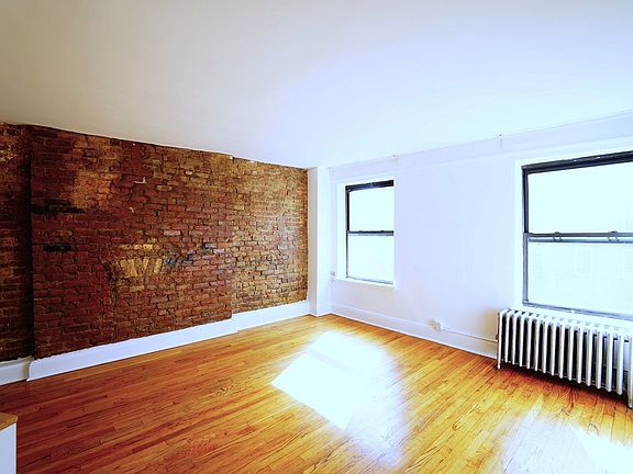 4th image of 71 Saint Marks Pl APT 10