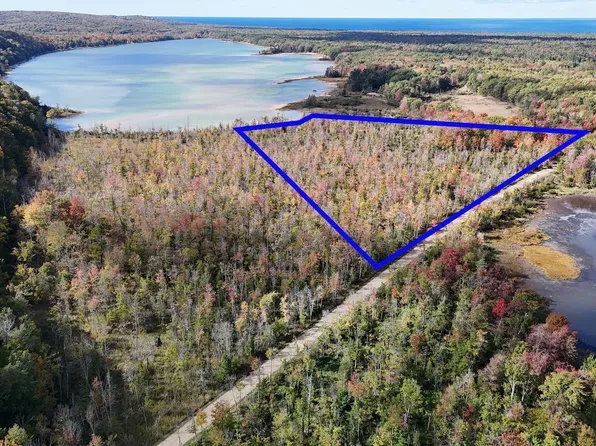 Cooper Rd, Honor, MI 49640