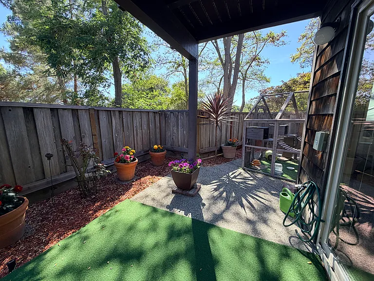 5370 Briar Ridge Dr — Photo 18
