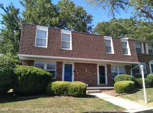 6242 Beechfield Dr #102, Lansing, MI 48911