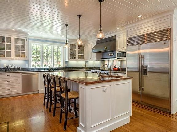 5th image of 141 W Bellevue Ave
