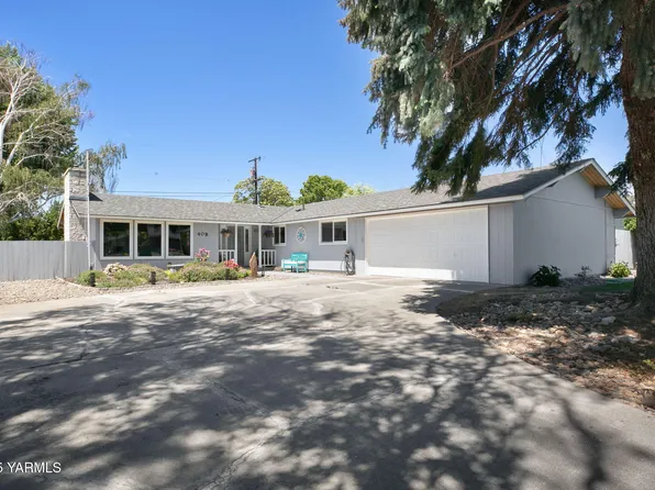 408 S 68th Ave, Yakima, WA 98908