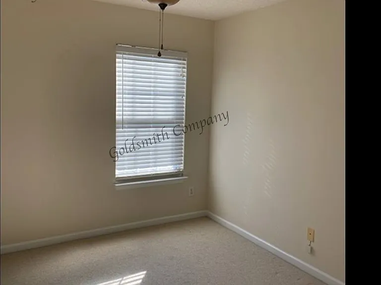 503 Coffield Dr — Photo 9