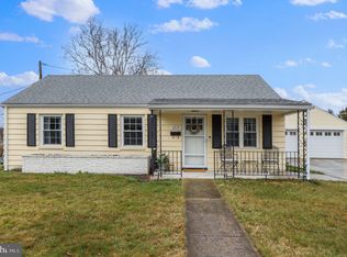 1215 Glenwood Ave, Hagerstown, MD 21742