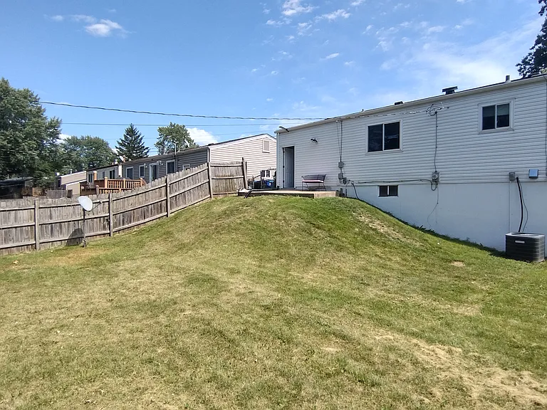 11837 Foxwood Dr — Photo 33