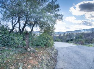 15698 Highland Cir, Redding, CA 96001