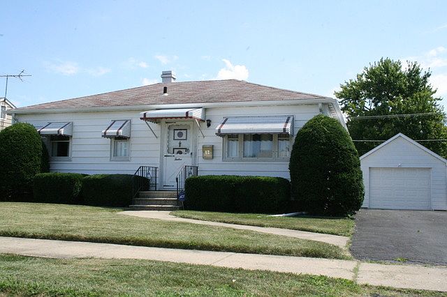 1st image of 12 Salem Dr