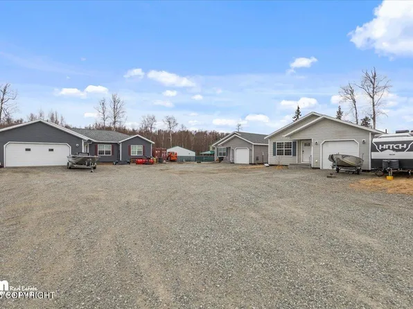 8260 E Snowy Pass Cir, Wasilla, AK 99654