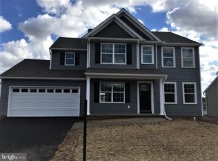 330 Taylor Dr, York, PA 17404