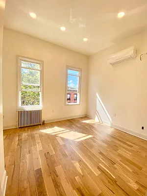 Rented by Your Space New York | media 23