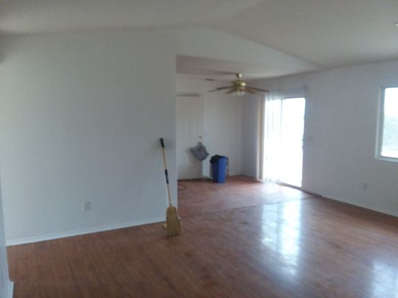 2nd image of 6757 Saladin St