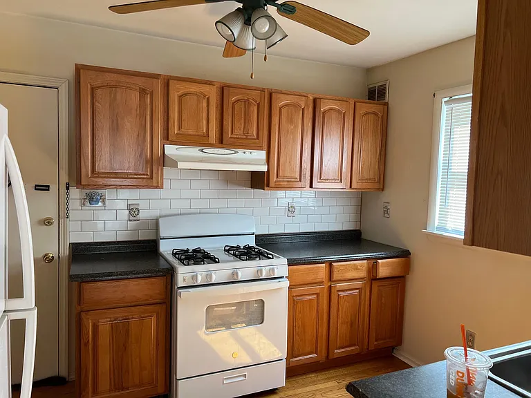 355 Forest Hill Dr #2 — Photo 9