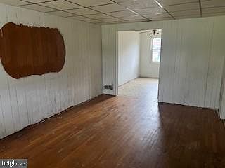 2nd image of 2035 Inverton Rd