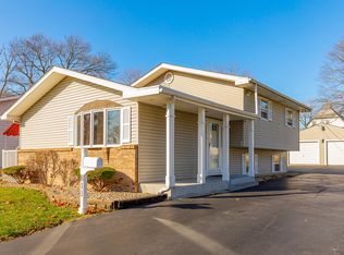 811 Parkview St, Joliet, IL 60436