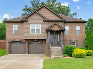 1284 Viewmont Dr, Clarksville, TN 37040