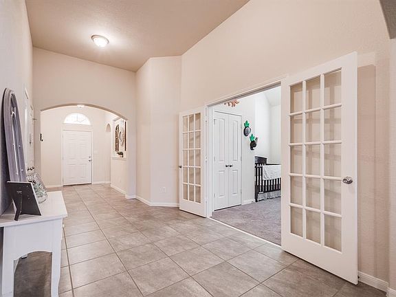 5th image of 130 San Bernard Dr