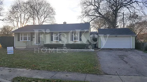 630 Crest St Photo 1