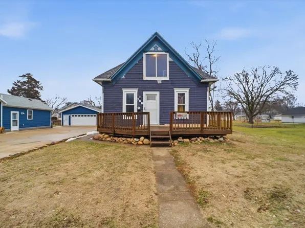 708 Commercial St, La Porte City, IA 50651