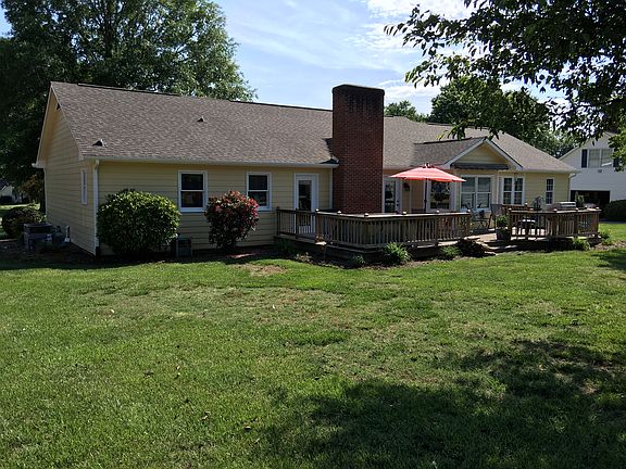 4th image of 120 Eastwood Dr