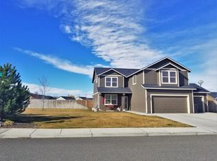 3551 Kristin Dr, West Richland, WA 99353