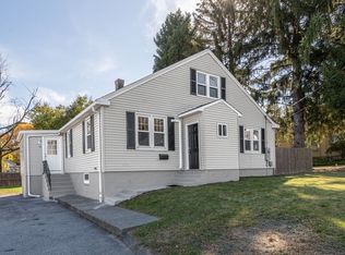 15 Caspar St, Worcester, MA 01604