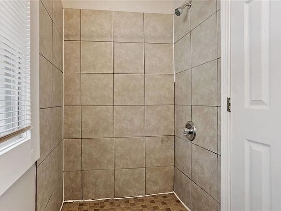 3rd image of 2826 N Dorgenois St