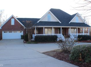 211 Scenic View Ln, Carrollton, GA 30116