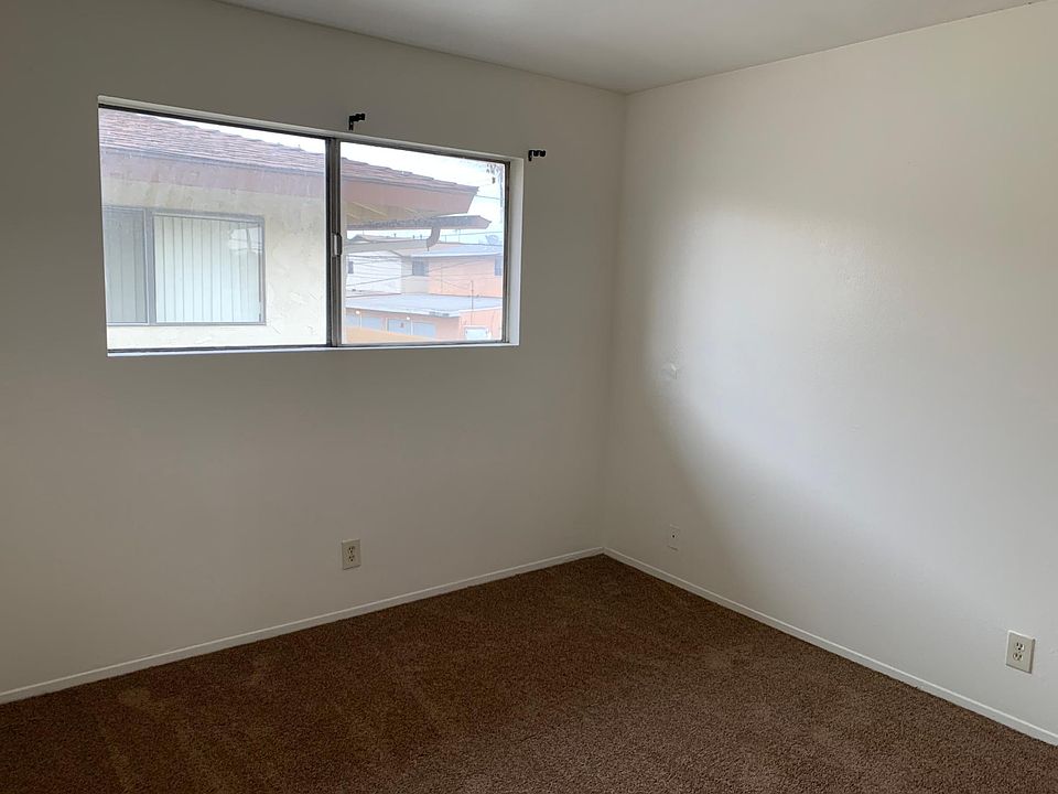 2 ND bedroom