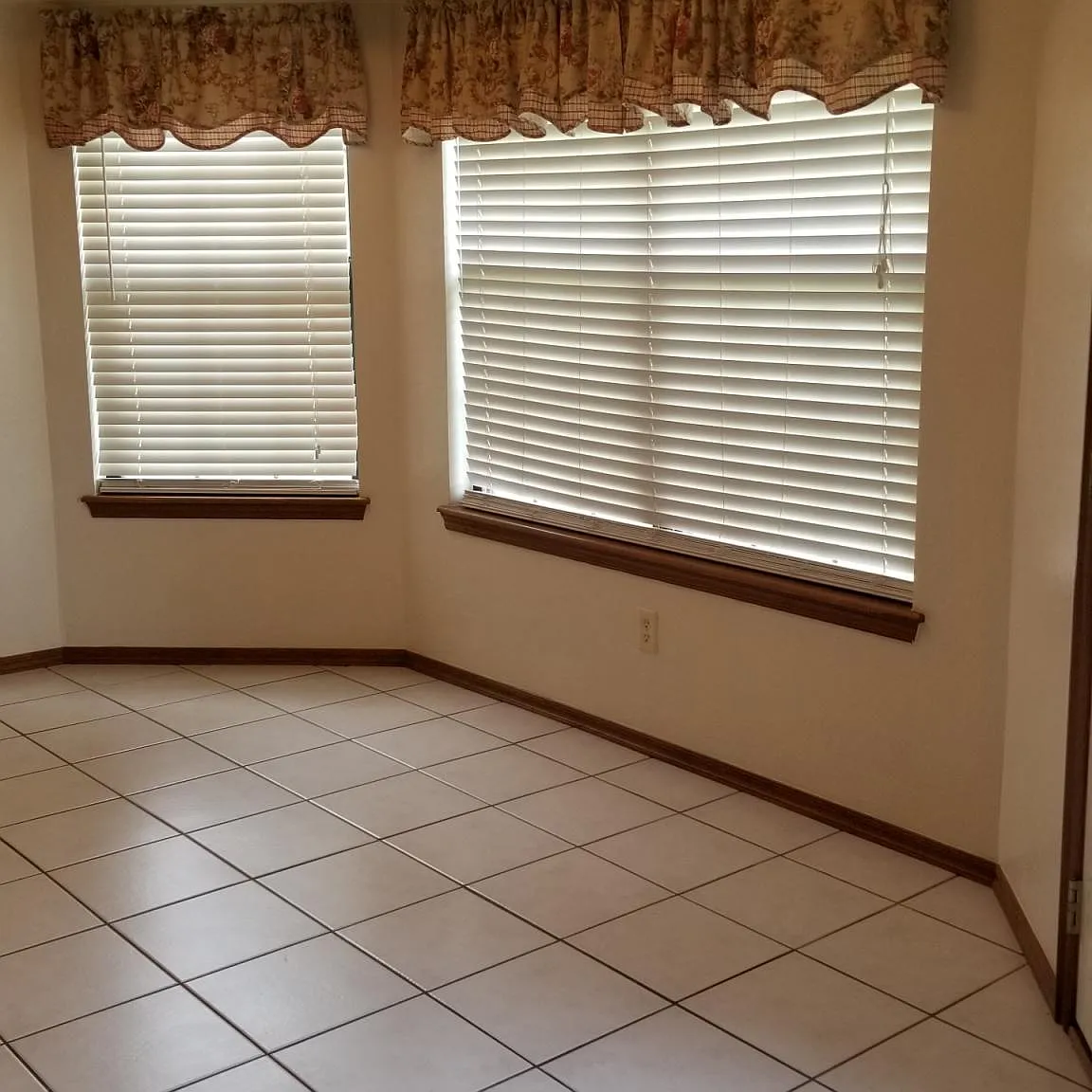 4 bed, 2177 sqft, $3,000 — Photo 4