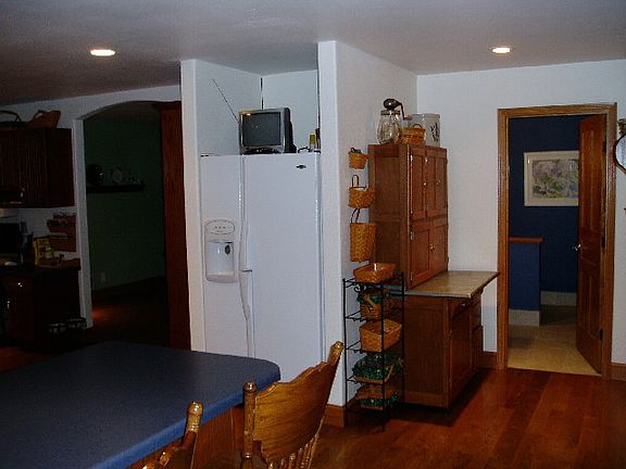 5th image of 175739 Willow Ln