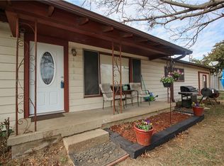 1606 Dragon Rd, Joshua, TX 76058