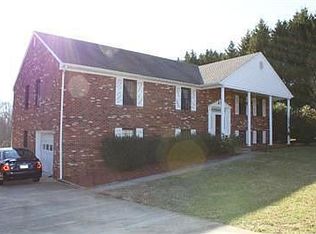 1914 Eastway Ln, Forest, VA 24551