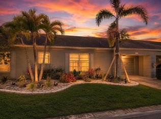 8236 Brentwood Rd, Seminole, FL 33777