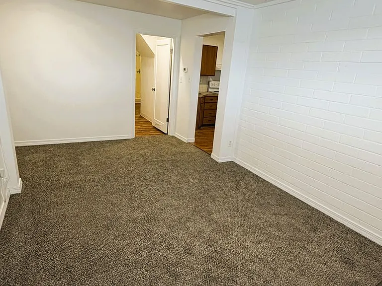 265 N Oregon St — Photo 7